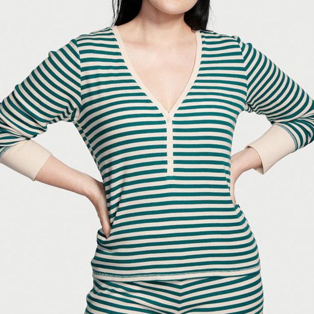 Victoria's Secret Teal and Cream Striped Pajama 0056